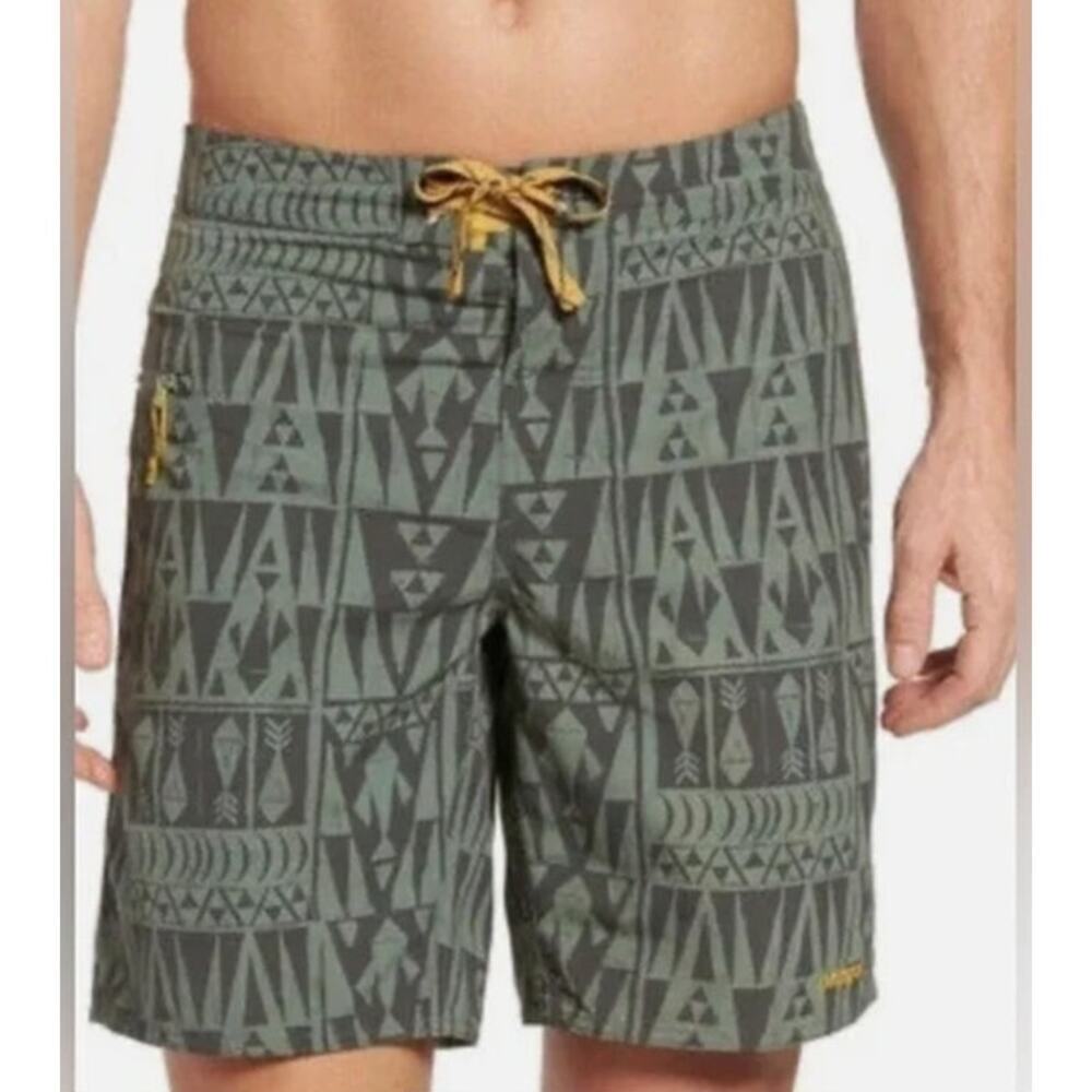 Patagonia Men’s Wavefarer Nylon Board Shorts 9” Size 32